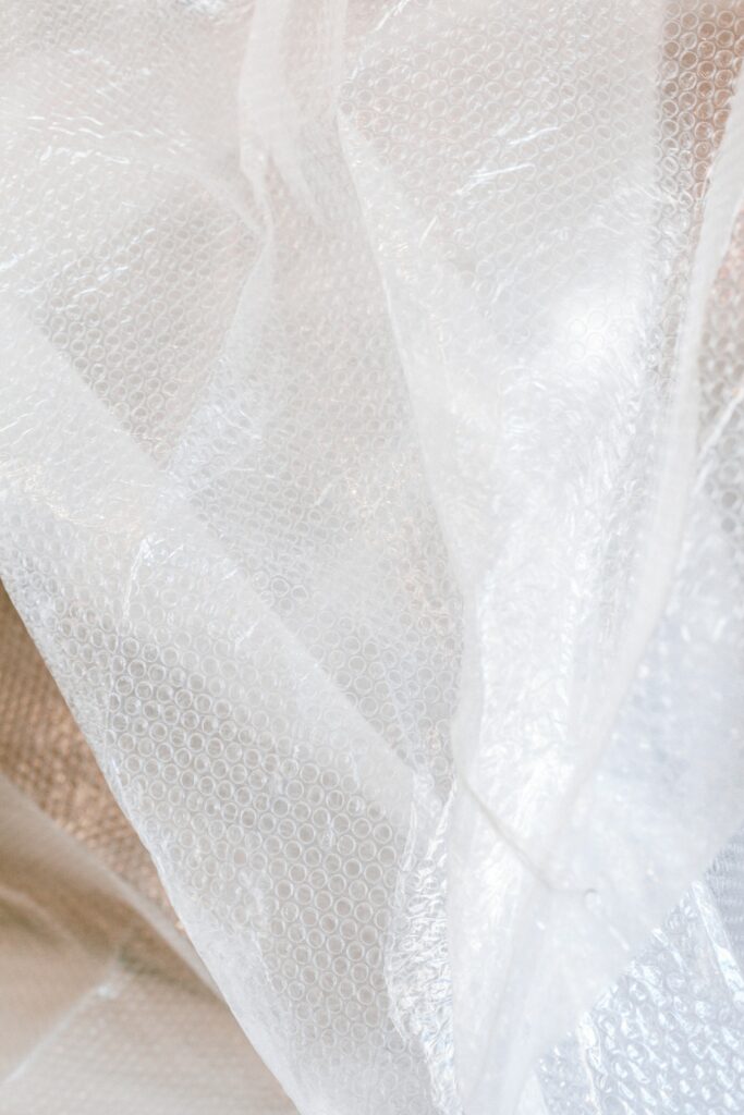 Rol noppenfolie beschermend verpakkingsmateriaal voor veilige productenverzending