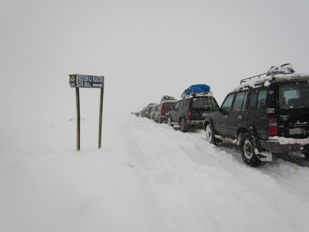 Stalen sneeuwkettingen 205 50r17 voor veilig rijden in sneeuwweer