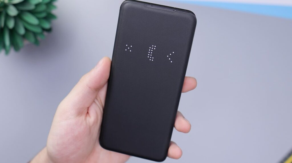 CaseMe telefoon hoesjes 2020 in bruin leder met antimicrobiële coating en pasjesvakvakken