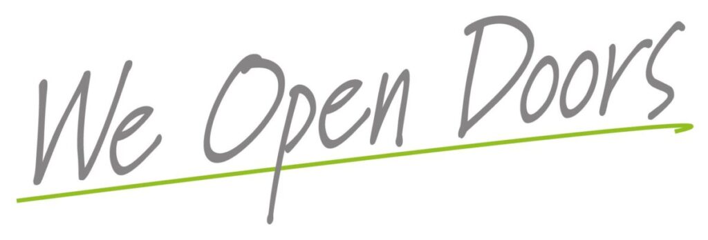 We Open Doors banner die de voordelen van automatische deuren toont: veiligheid, efficiëntie en gemak in moderne ingangen