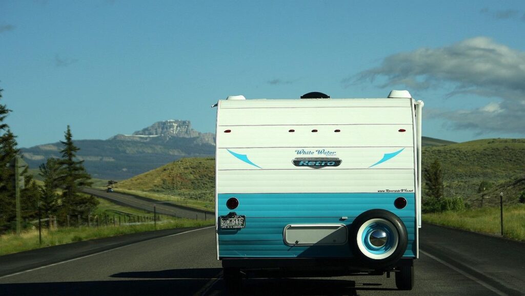 Camperreizen bieden vrijheid en flexibiliteit om de wereld op je eigen voorwaarden te verkennen
