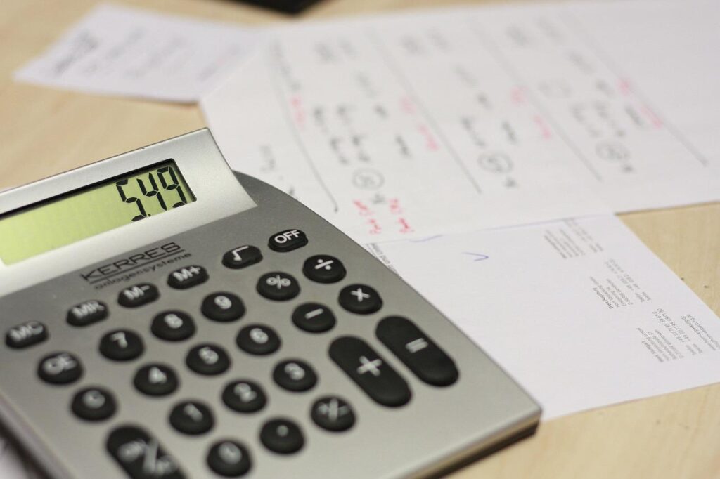 Visualisering van voordelen van faktureringsprogram voor kleine bedrijven met nadruk op automatisering en financieel beheer